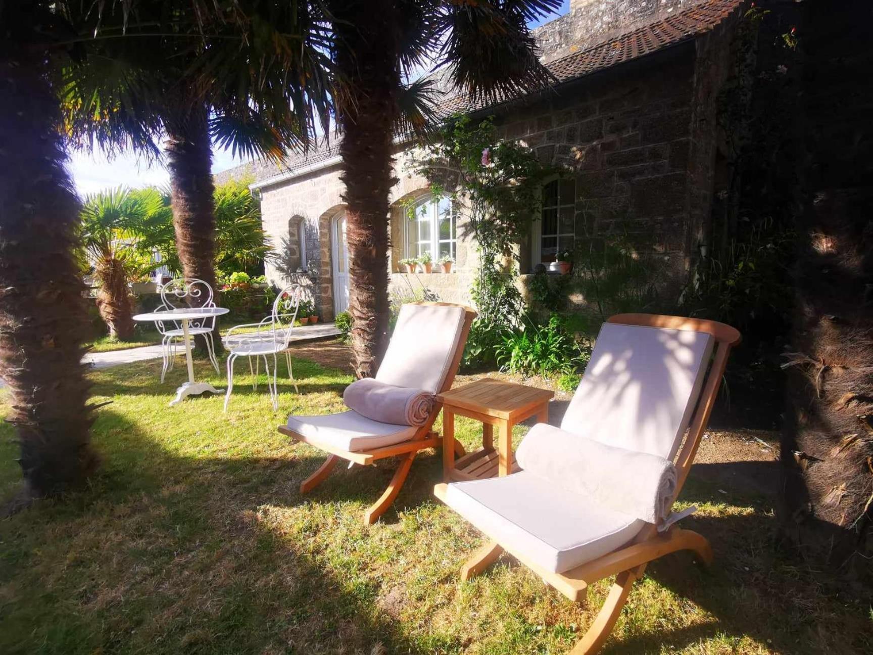 Le Prieure Barfleur Bed and Breakfast Esterno foto