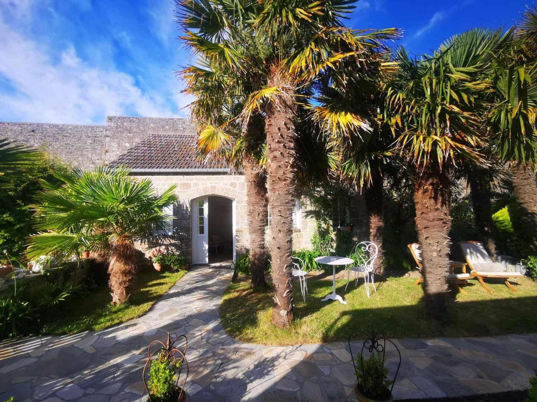 Le Prieure Barfleur Bed and Breakfast Esterno foto